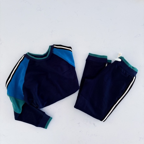 NWOT Hanna Andersson Blue and Green Athletic Sweatshirt Sweatpant Set 6-7yo. - Picture 1 of 9